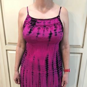 Cute and lightweight sundress.